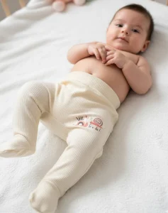 Pantalon avec chaussettes beige1